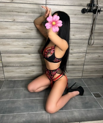 Встречусь с достойным мужчиной для страстного тайм-аута. Мои нежные руки и горячее тело принесут тебе удовольствие и расслабление. Позволь себе капельку безудержной страсти. 5584, 28 лет