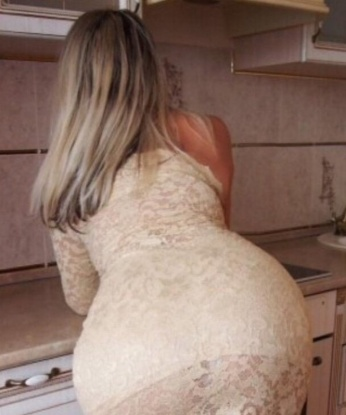 Соблазнительная брюнетка сделает все, чтобы ты почувствовал себя особенным и желанным. Готова порадовать и удовлетворить в постели. Жду встречи с тобой, мой дорогой! Только для сознательных мужчин. 9969, 39 лет